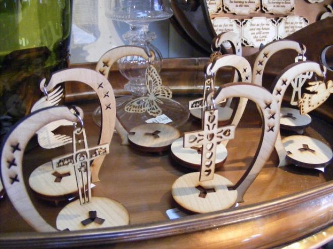 Carved Wood Gift Items | Lilygrass